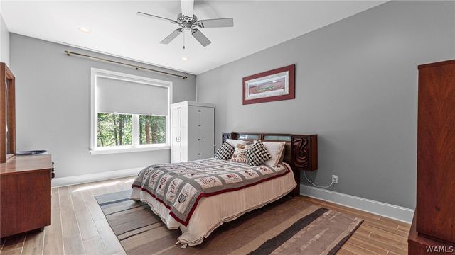 10588 Legacy Point, Northport, AL 35475