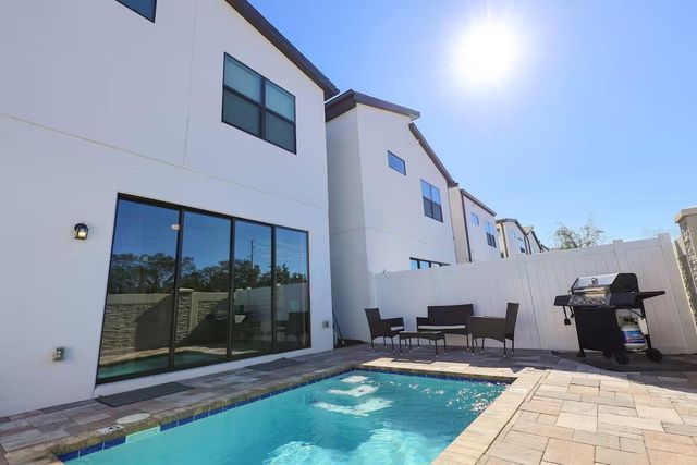 216 VILLA DOMANI CIRCLE, Davenport, FL 33896