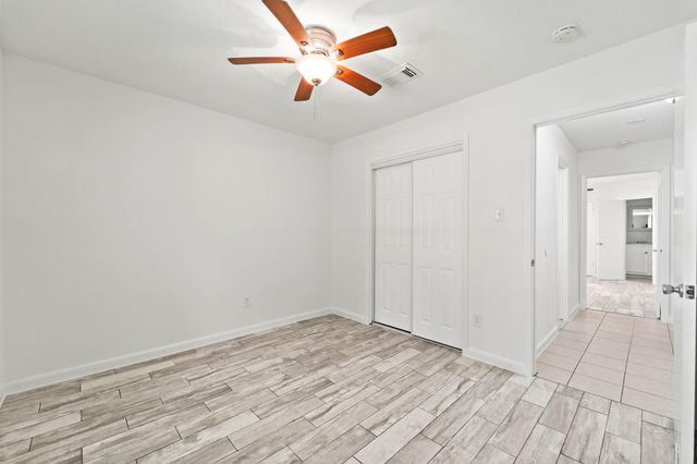 3 W Woodtimber Court, The Woodlands, TX 77381