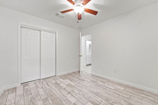 3 W Woodtimber Court, The Woodlands, TX 77381