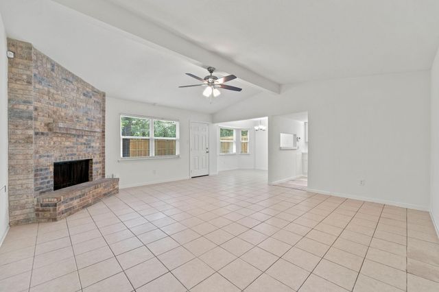 3 W Woodtimber Court, The Woodlands, TX 77381