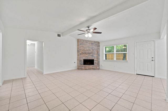 3 W Woodtimber Court, The Woodlands, TX 77381