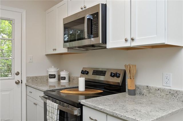 1312 Woodside Drive, Greensboro, NC 27405