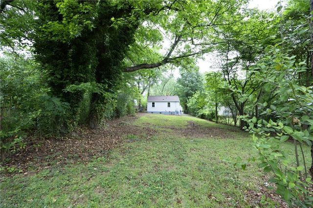 1312 Woodside Drive, Greensboro, NC 27405
