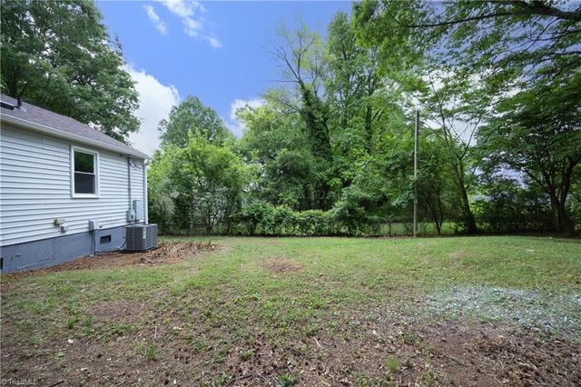 1312 Woodside Drive, Greensboro, NC 27405