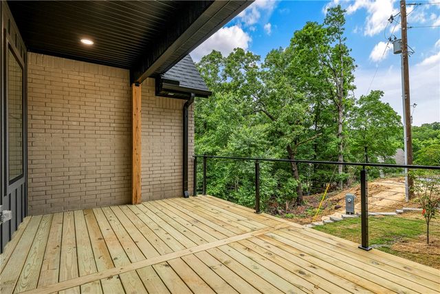 14 Winchester Lane, Bella Vista, AR 72715