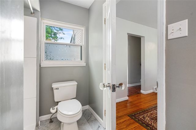 2316 Mission St, South Side, PA 15203