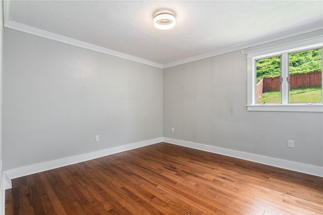 2316 Mission St, South Side, PA 15203
