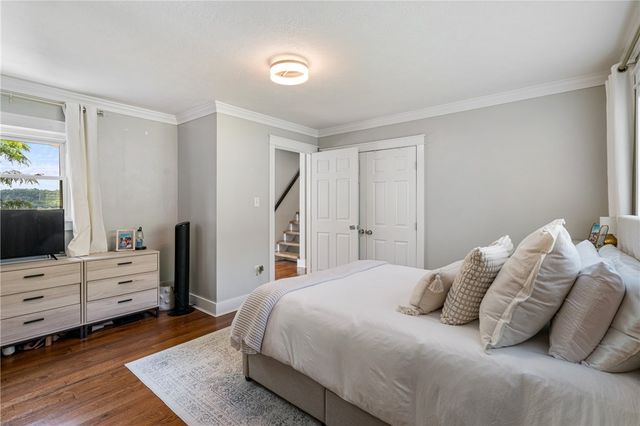 2316 Mission St, South Side, PA 15203