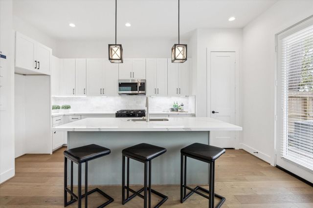 1844 W Tidwell Road, Houston, TX 77091