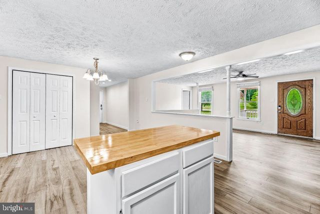 5330 COVE VIEW DR, Saint Leonard, MD 20685