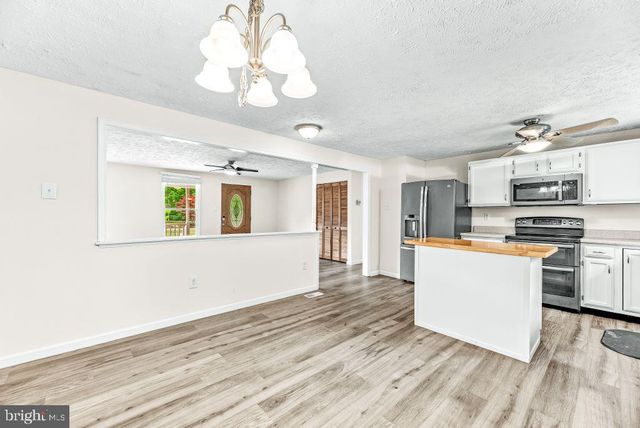 5330 COVE VIEW DR, Saint Leonard, MD 20685