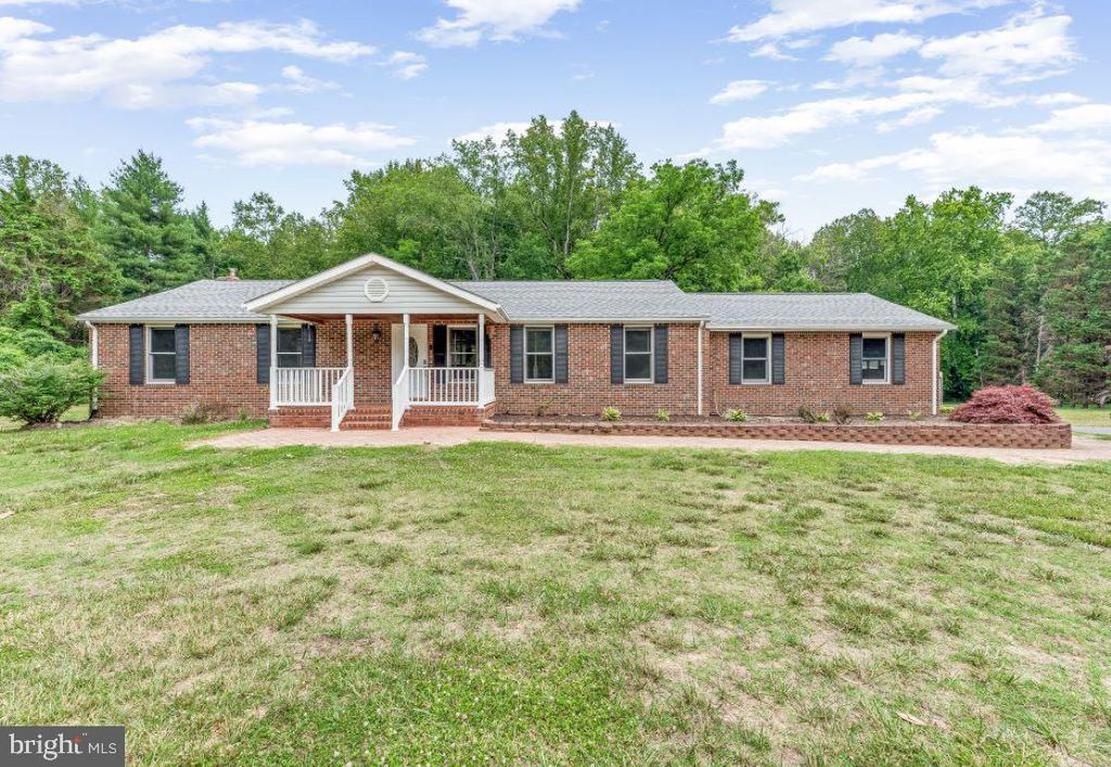 5330 COVE VIEW DR, Saint Leonard, MD 20685