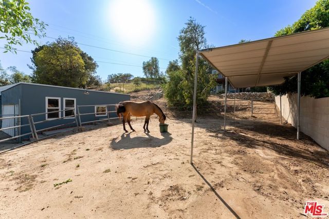 9866 Mcbroom Street, Sunland (los Angeles), CA 91040