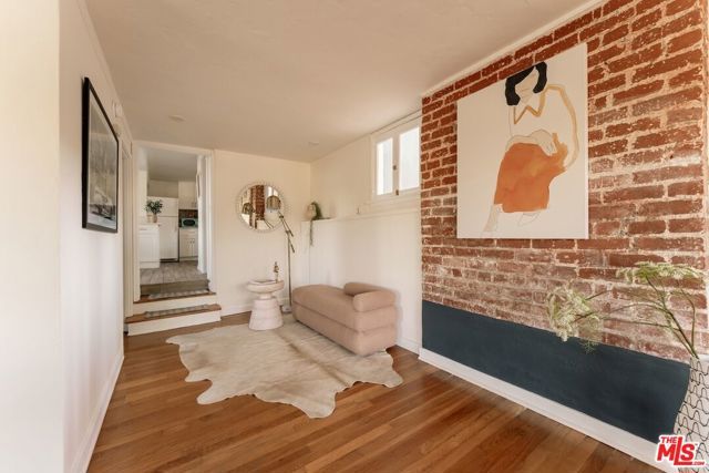 9866 Mcbroom Street, Sunland (los Angeles), CA 91040