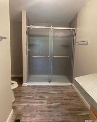 129 Oak Park, Adkins, TX 78101