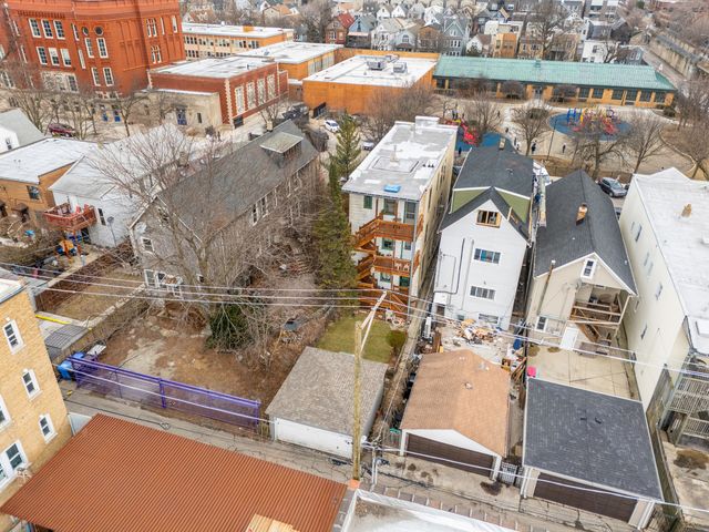 1814 N Richmond Street, Chicago, IL 60647