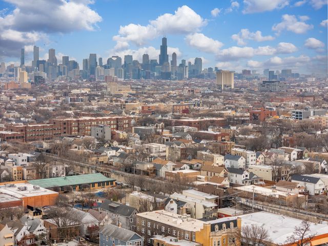 1814 N Richmond Street, Chicago, IL 60647