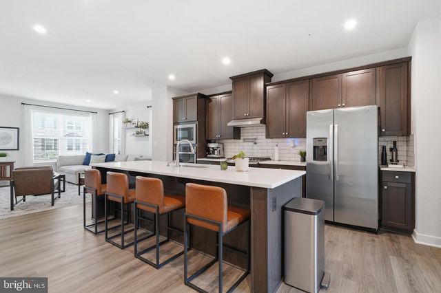 7320 ISABELLA RD, Laurel, MD 20723
