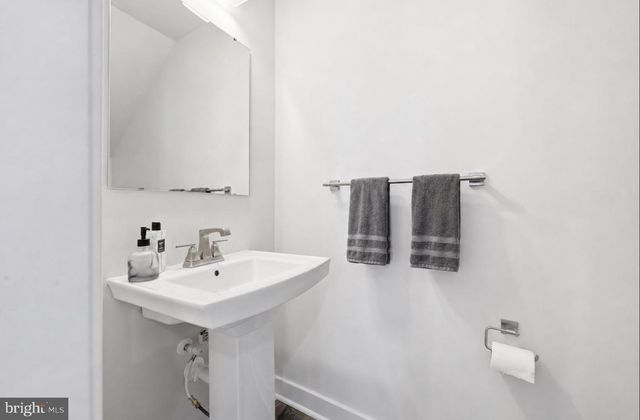 7320 ISABELLA RD, Laurel, MD 20723