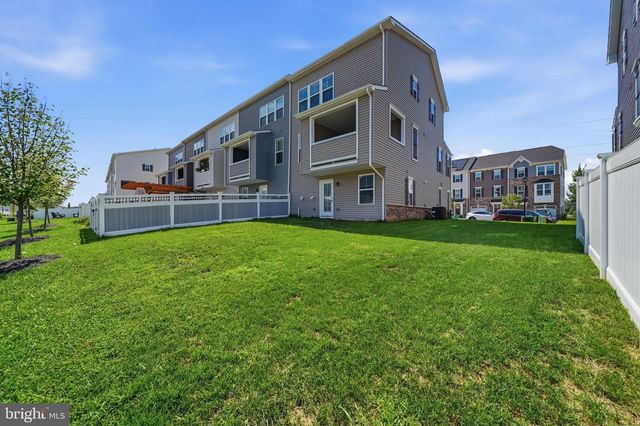 7320 ISABELLA RD, Laurel, MD 20723