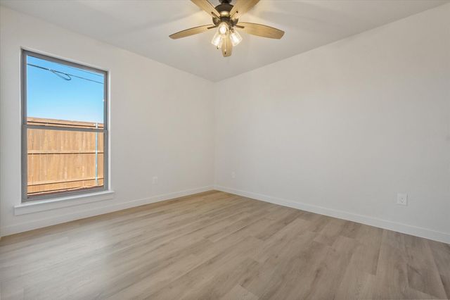 2002 Cottonwood Avenue, Wolfforth, TX 79382