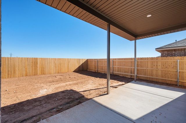 2002 Cottonwood Avenue, Wolfforth, TX 79382