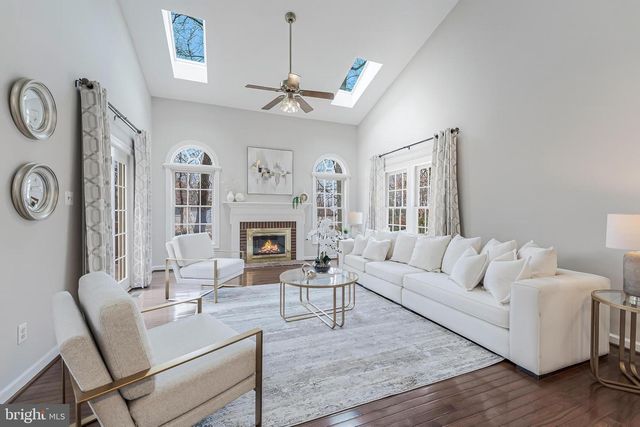 4715 LEWIS WOODS CT, Chantilly, VA 20151