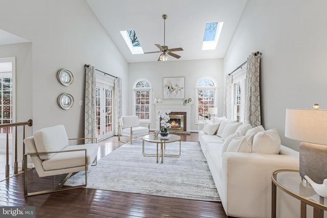 4715 LEWIS WOODS CT, Chantilly, VA 20151