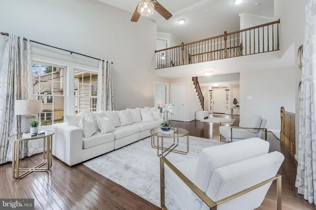 4715 LEWIS WOODS CT, Chantilly, VA 20151