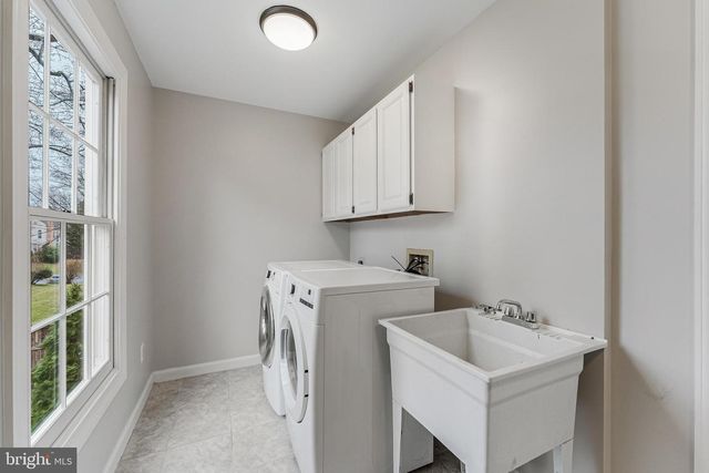 4715 LEWIS WOODS CT, Chantilly, VA 20151