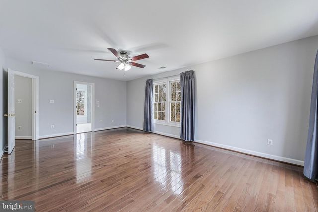 4715 LEWIS WOODS CT, Chantilly, VA 20151