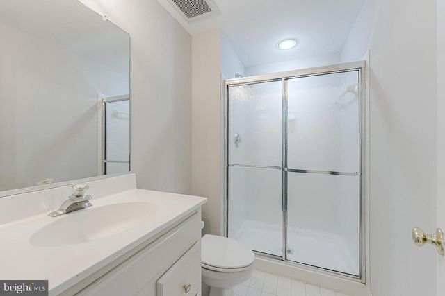 4715 LEWIS WOODS CT, Chantilly, VA 20151