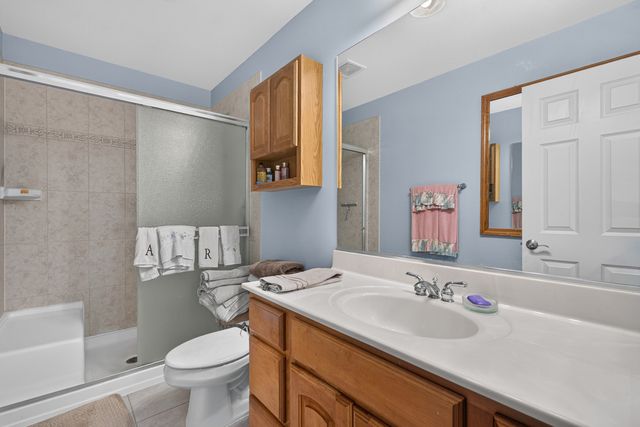 401 Lilac Lane, Elk Grove Village, IL 60007