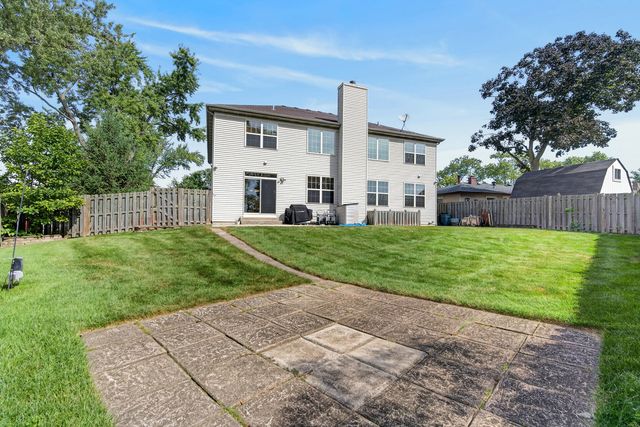 401 Lilac Lane, Elk Grove Village, IL 60007