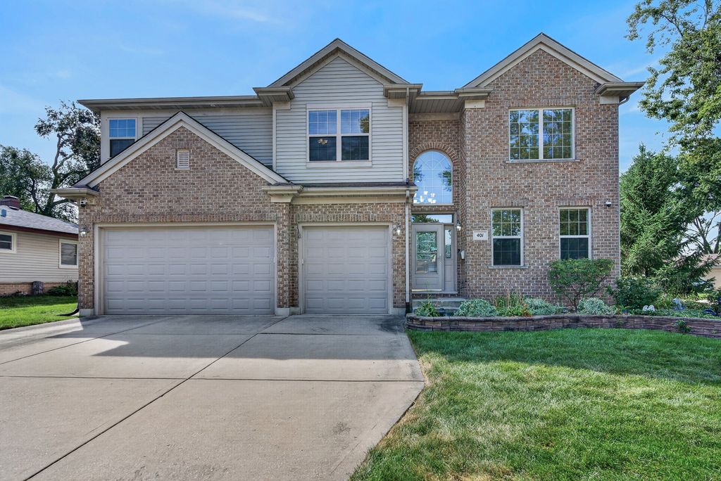 401 Lilac Lane, Elk Grove Village, IL 60007