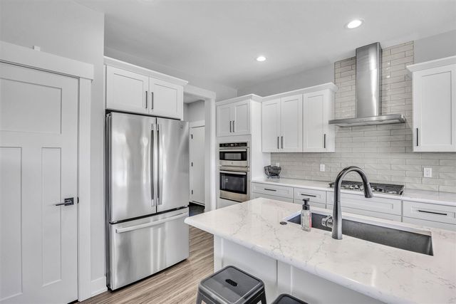 9444 Stonebridge Drive #12, Canadian Lakes, MI 49346