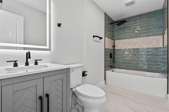 5007 STOLLS AVENUE, Tampa, FL 33615