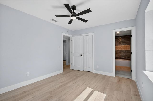 5007 STOLLS AVENUE, Tampa, FL 33615