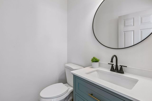 2414 Como Avenue SE, Minneapolis, MN 55414