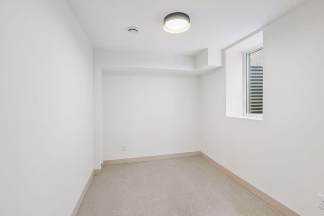 2414 Como Avenue SE, Minneapolis, MN 55414