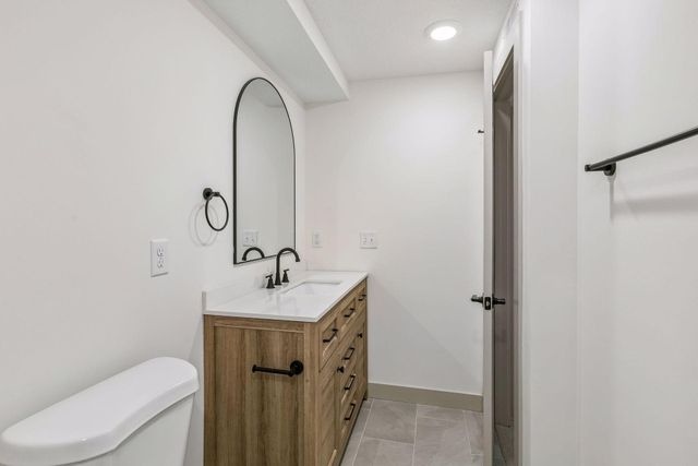 2414 Como Avenue SE, Minneapolis, MN 55414