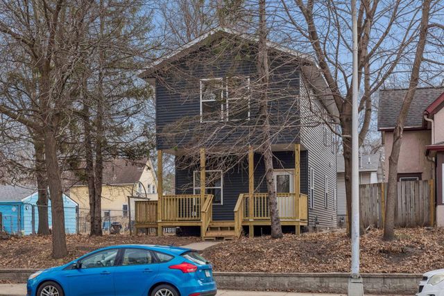 2414 Como Avenue SE, Minneapolis, MN 55414