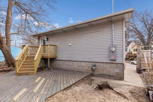 2414 Como Avenue SE, Minneapolis, MN 55414