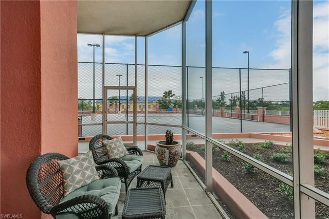 2743 1st ST 305, Fort Myers, FL 33916