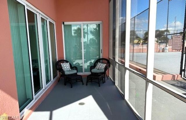 2743 1st ST 305, Fort Myers, FL 33916