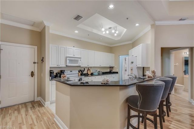 2743 1st ST 305, Fort Myers, FL 33916