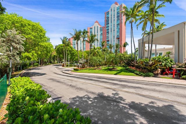 3370 Hidden Bay Drive 1213, Aventura, FL 33180