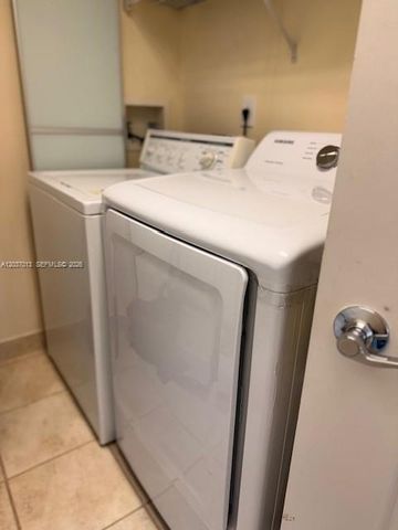 3370 Hidden Bay Drive 1213, Aventura, FL 33180