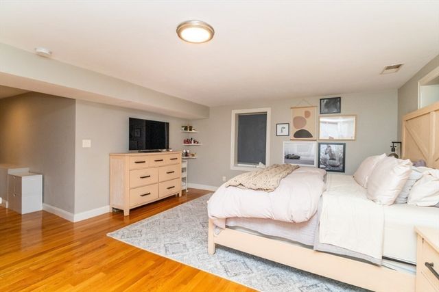 189 Shirley St 1, Winthrop, MA 02152